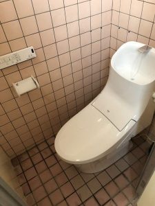 和式を洋式に。簡単トイレリフォーム