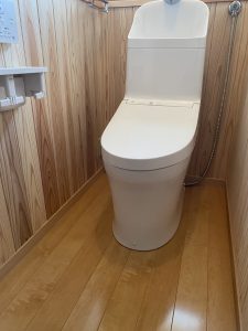 杉の板張り！和ナチュラルなトイレリフォーム！