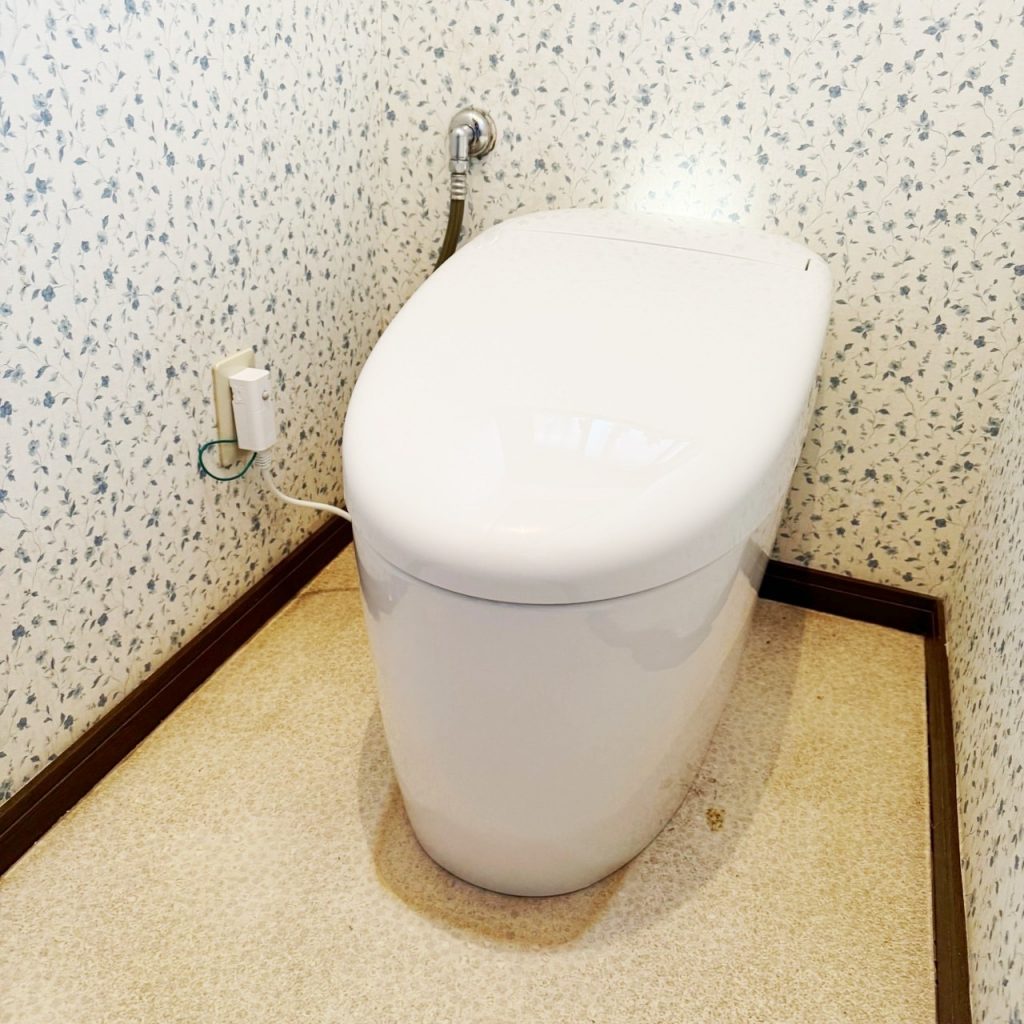 内装はそのままで！TOTOの顧客満足度◎なトイレ『ネオレスト』をお選びいただき機能満載＆スッキリとした空間に生まれ変わりました！